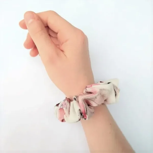 White Linen Floral Scrunchie Wrist