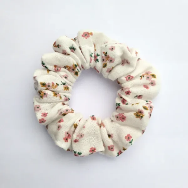 Cream Floral Scrunchie Flat