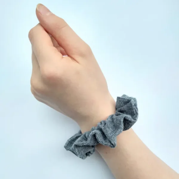 Grey Weave Scrunchie Wrist
