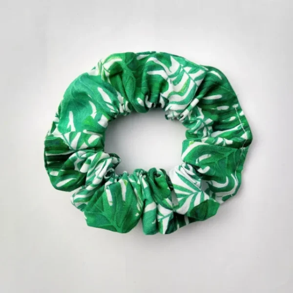 Monstera Leaves Scrunchie Flat