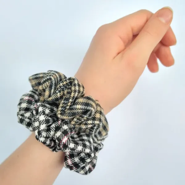 Tartan Scrunchies Wrist