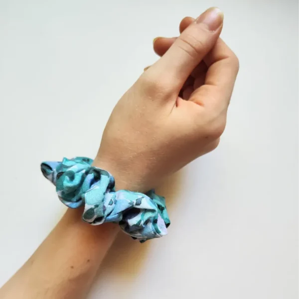 Blue Patterned Linen Scrunchie Wrist